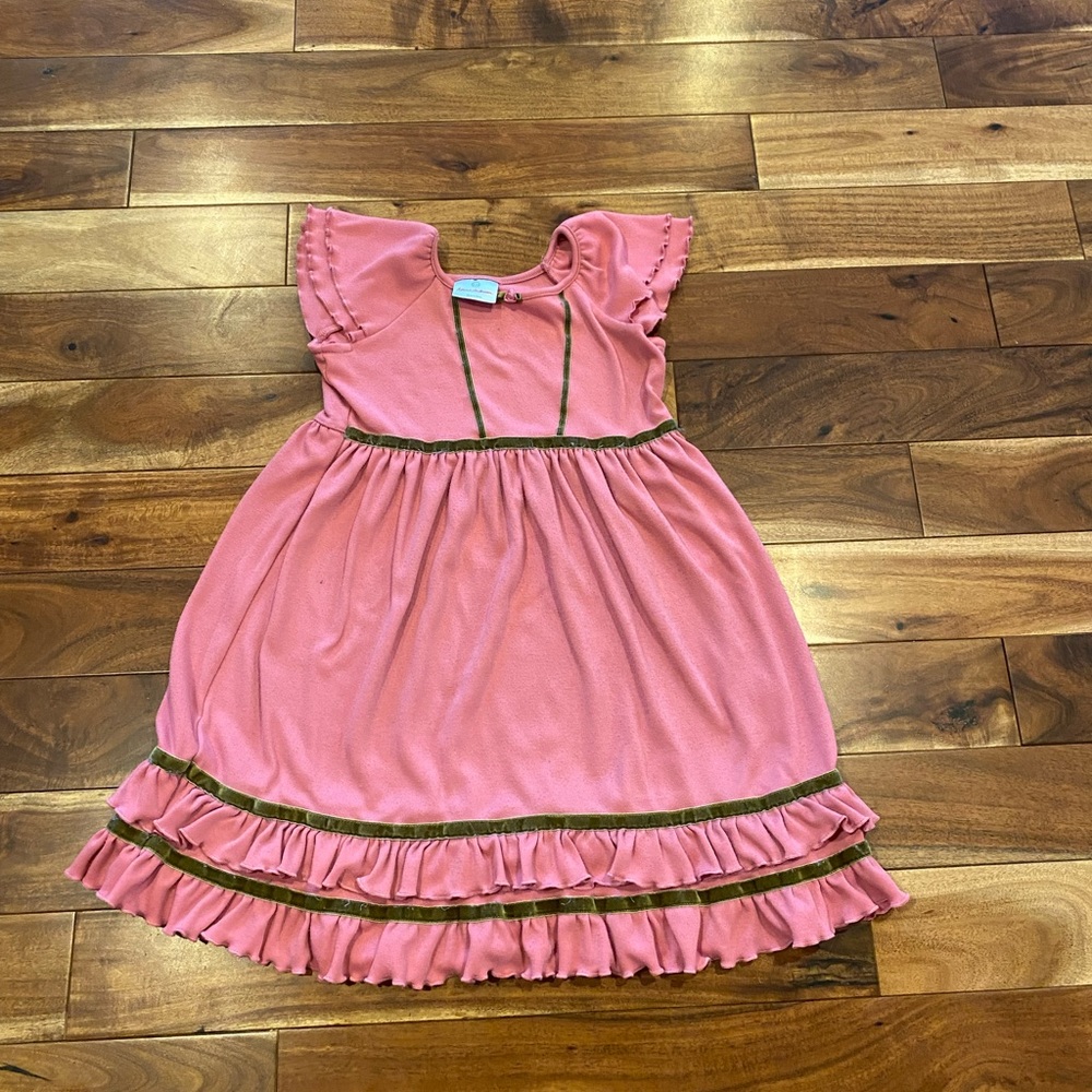 Hanna Andersson Size 110 (5) pink nightgown.  Used. Princess costume.